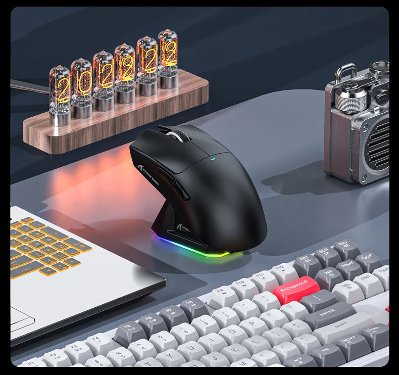 Mouse Gamer Attack Shark X11 Sem Fio Bluetooth 3 Modos – RGB, PAW3311, Carregamento Magnético