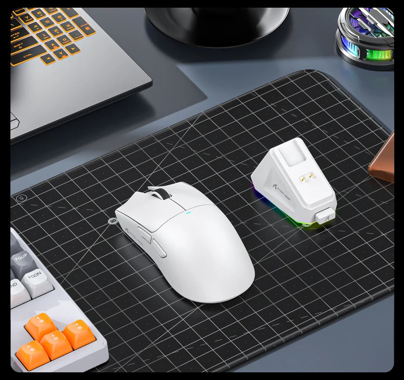 Mouse Gamer Attack Shark X11 Sem Fio Bluetooth 3 Modos – RGB, PAW3311, Carregamento Magnético