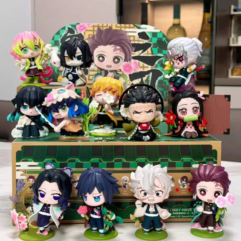 Kit 12 Bonecos Colecionáveis Demon Slayer Versão Q – PVC 6–9cm | Coleção Completa